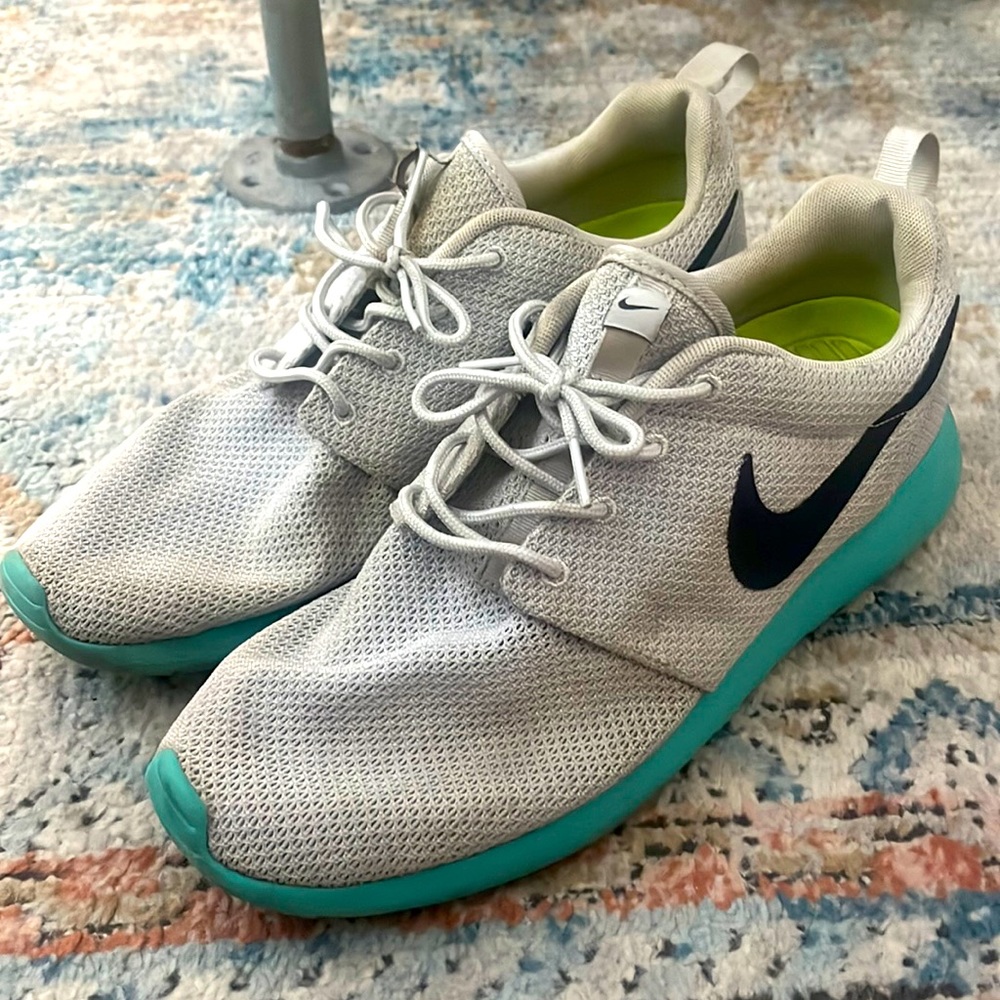 Nike Roshe Shoes